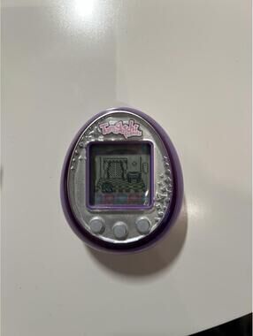 Tamagotchi Friends Amethyst Gem Virtual Pet Bandai 2014